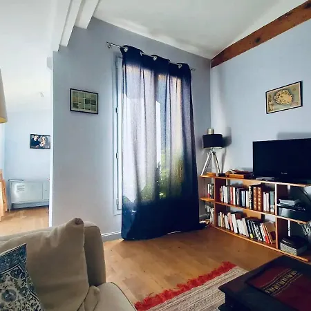 Private Parisian Home W/ Outdoor Space Pensionat Paris