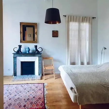 Private Parisian Home W/ Outdoor Space 4*